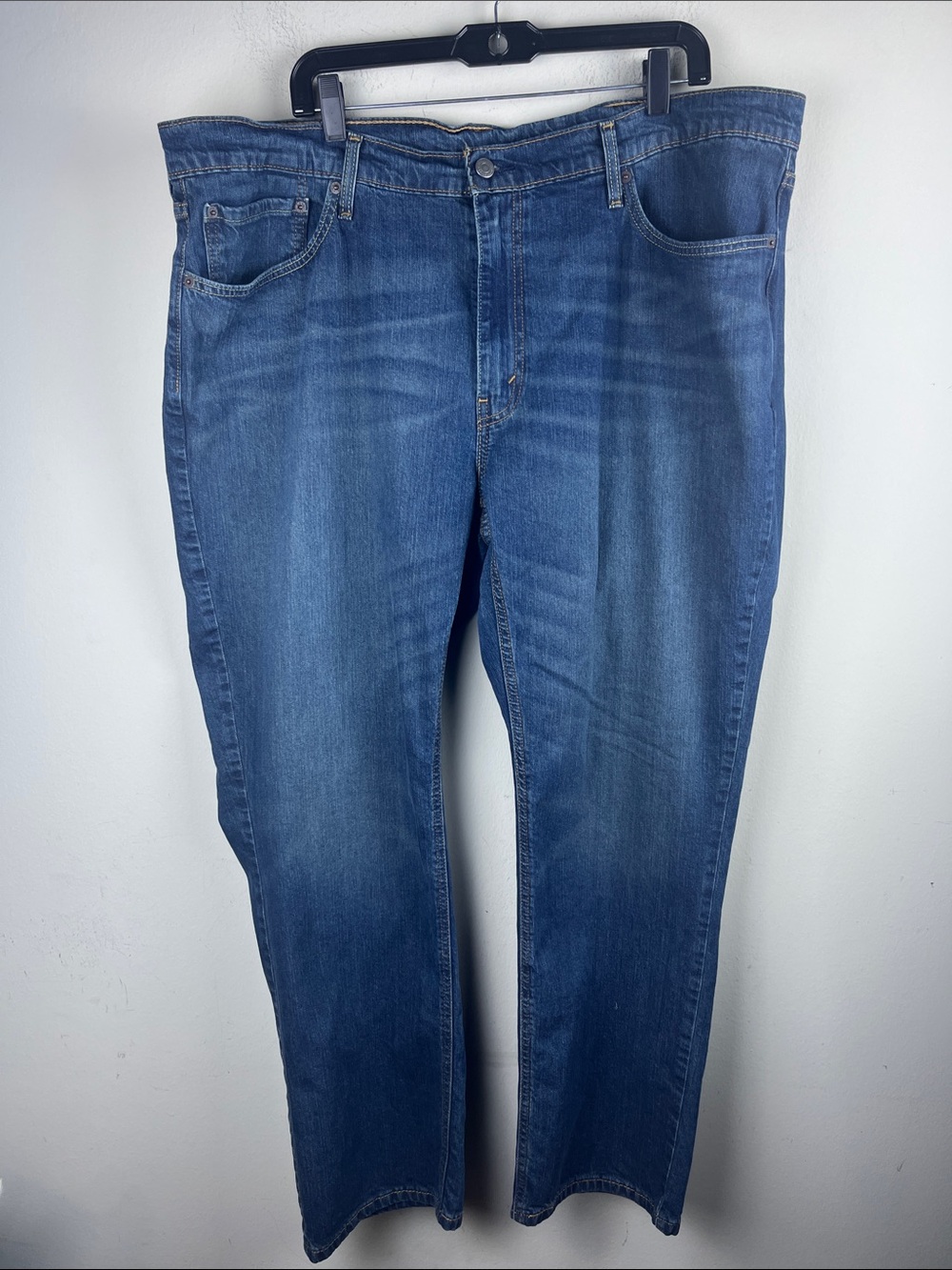 Levi's 541 Men's Jeans 44x32 Athletic Taper Denim Blue Stretch Pants